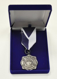 Custom-made awards and decorations in boxes