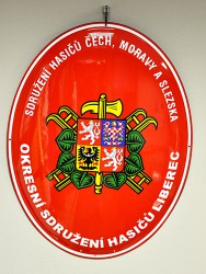 Enamel oval sign with the firefighter emblem (SH ČMS) and the greater coat of arms of the Czech Republic (volunteer firefighters association of Bohemia, Moravia and Silesia)