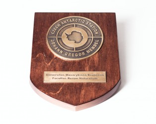 Custom-made plaques