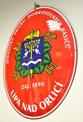 Fire brigade enamel oval sign with a coat of arms and the year of the foundation